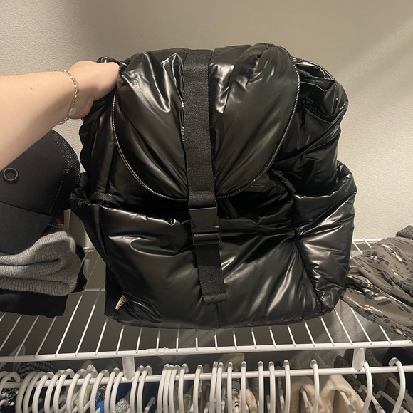 Beis The Puffy Backpack in Black - Picture 3 of 6